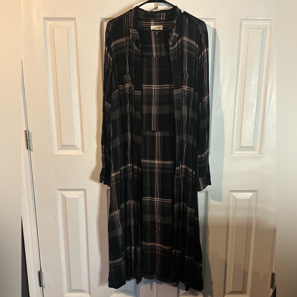 Universal Thread Plaid Button Up